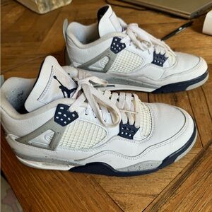 Air Jordan 4 Retro Men's size 9